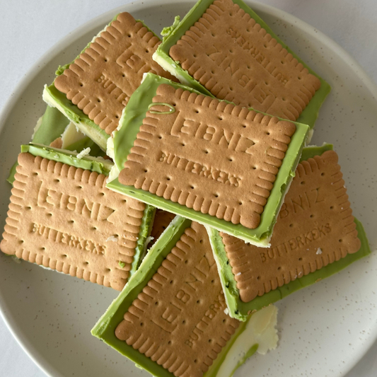 Homemade Leibniz Matcha Cookies